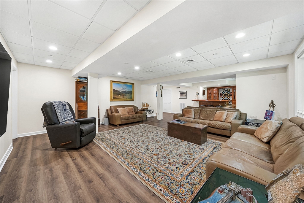 202 Dahlia Dr # 202