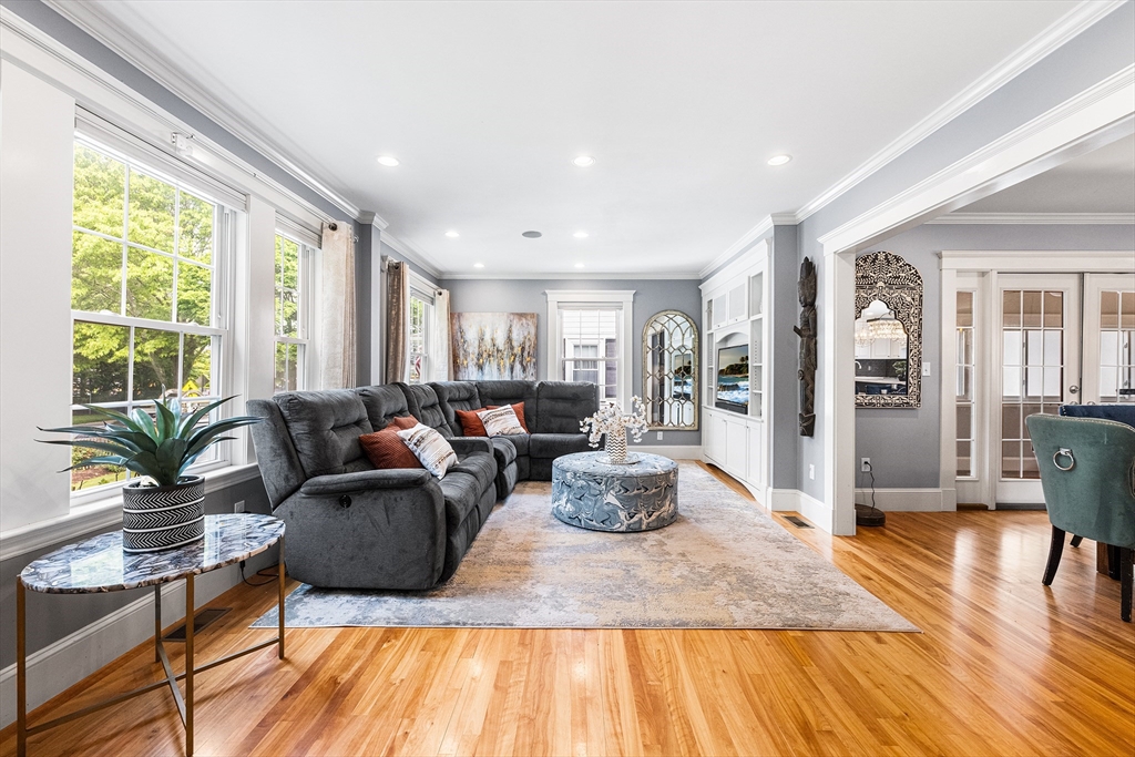 1058 Highland Ave