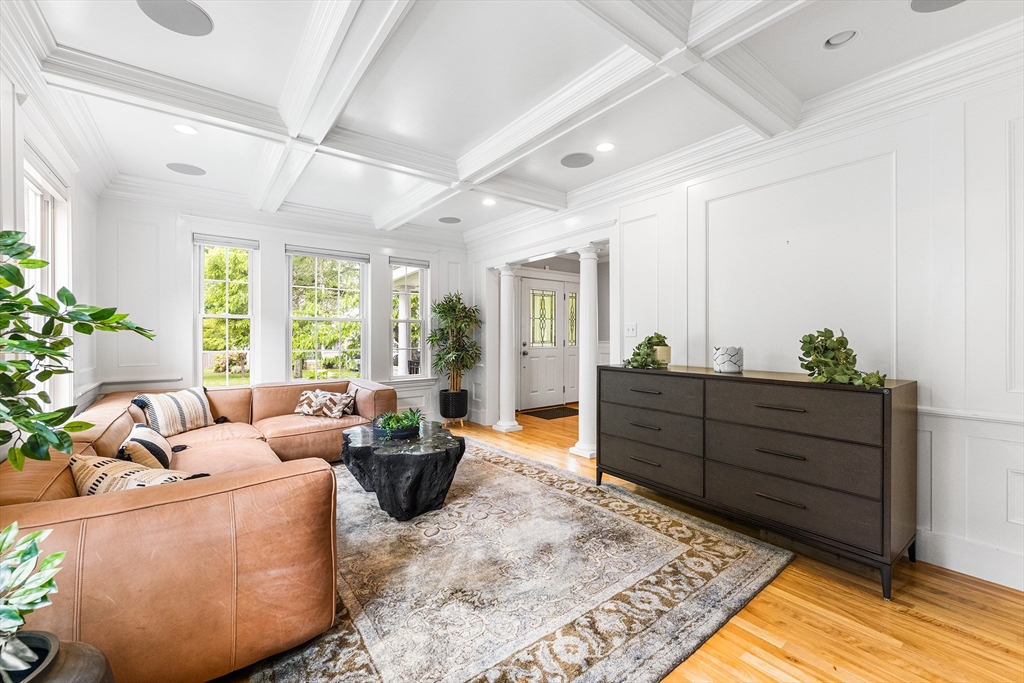 1058 Highland Ave