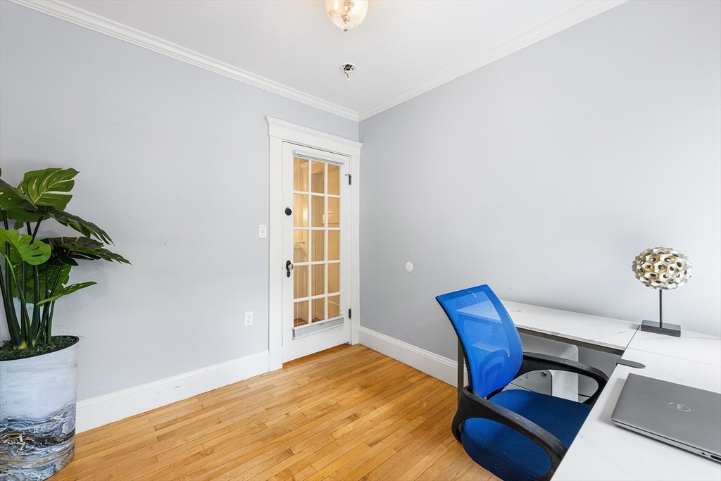 1058 Highland Ave