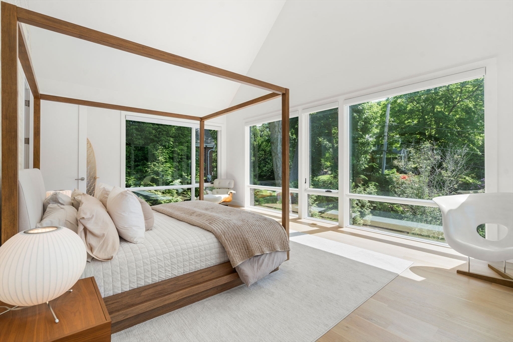 21 White Oak Rd