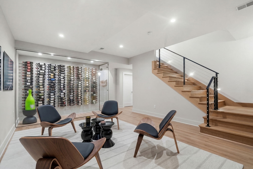 21 White Oak Rd