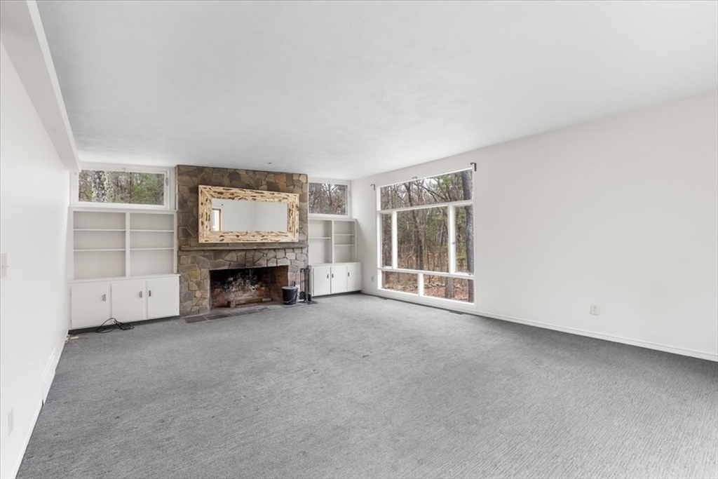 583 Gay St