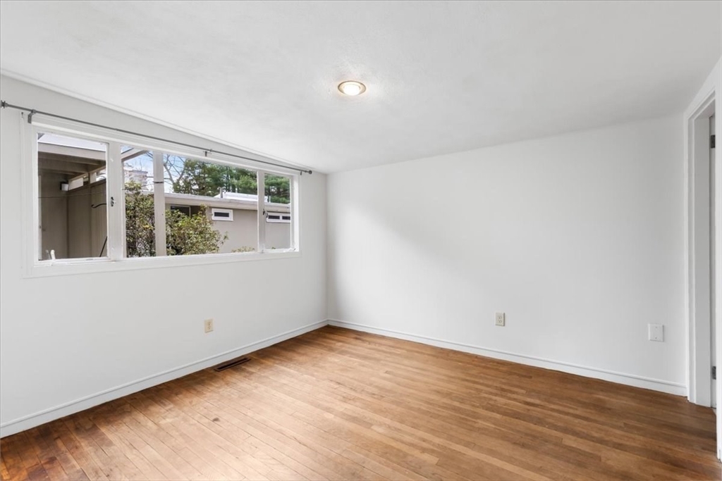 583 Gay St