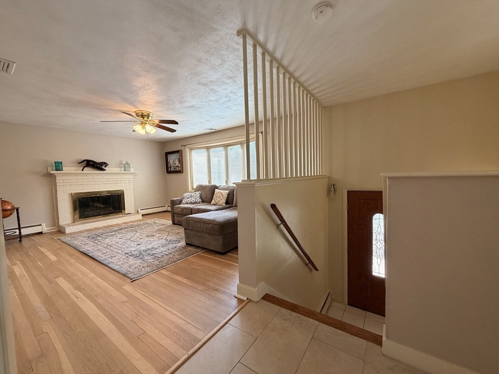 43 Deerfield Ave