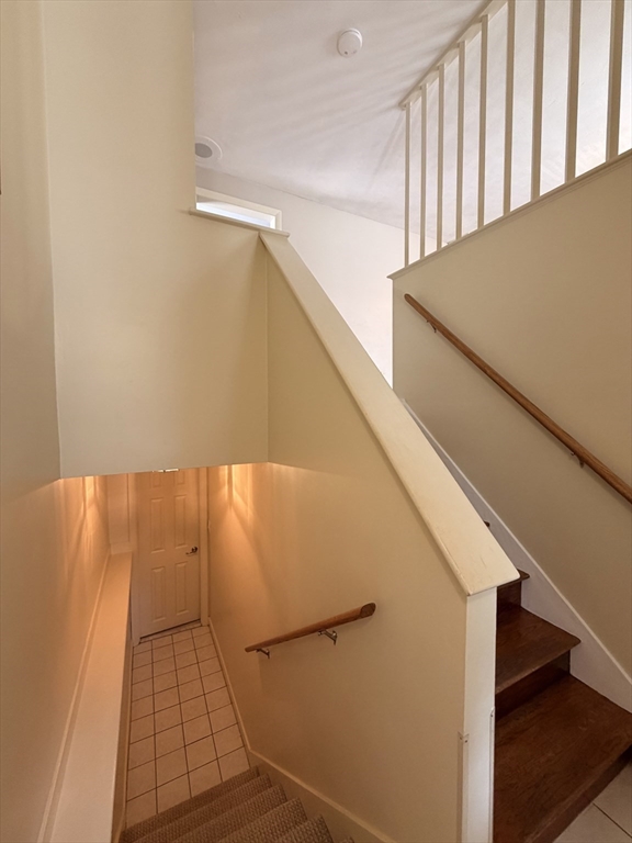 43 Deerfield Ave