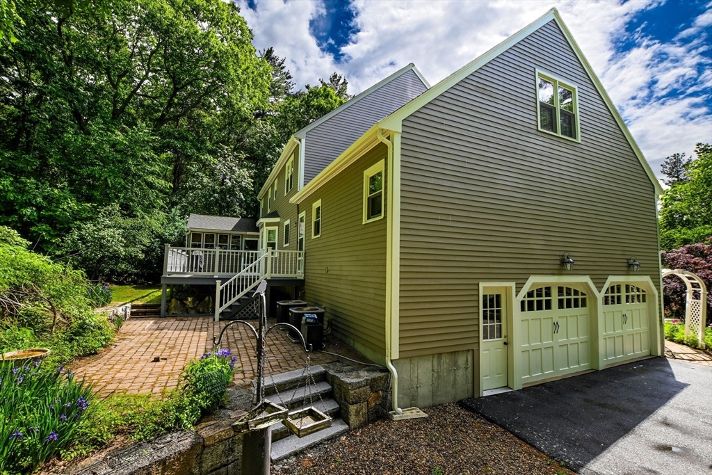 48 Mill Pond Cir
