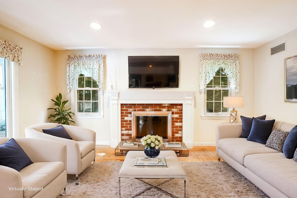 48 Mill Pond Cir