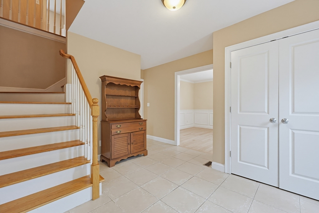 25 Sullivan Way