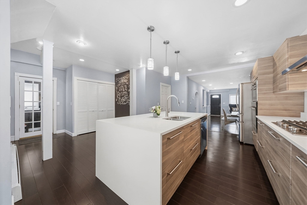 22 Cedar St