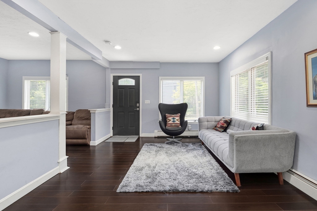 22 Cedar St