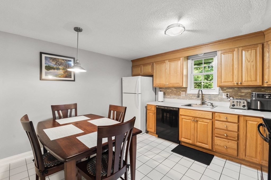 112 Cocasset St # 3