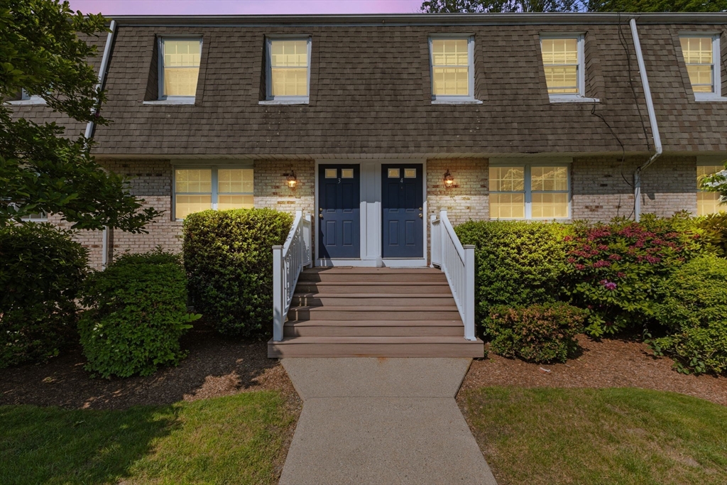 112 Cocasset St # 3