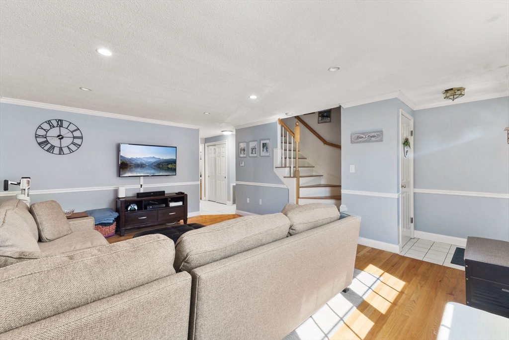 112 Cocasset St # 3