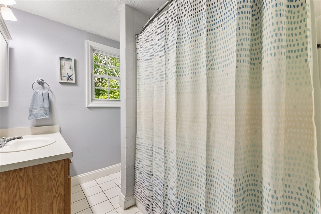 112 Cocasset St # 3