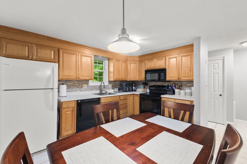112 Cocasset St # 3