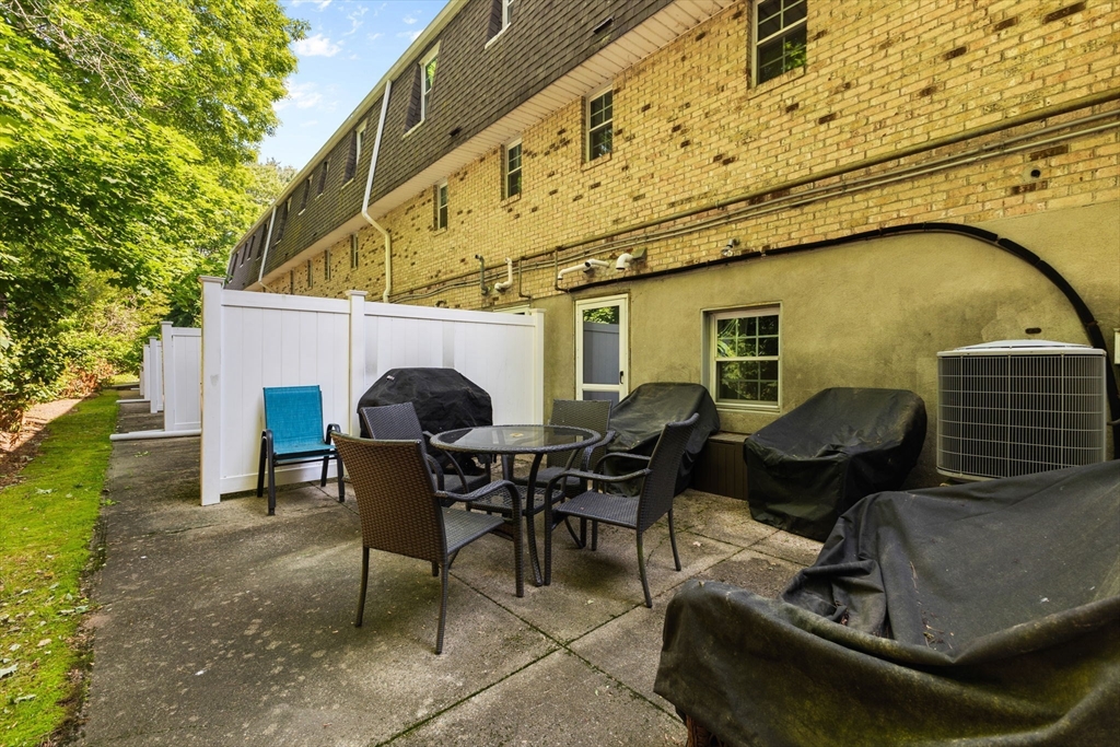 112 Cocasset St # 3