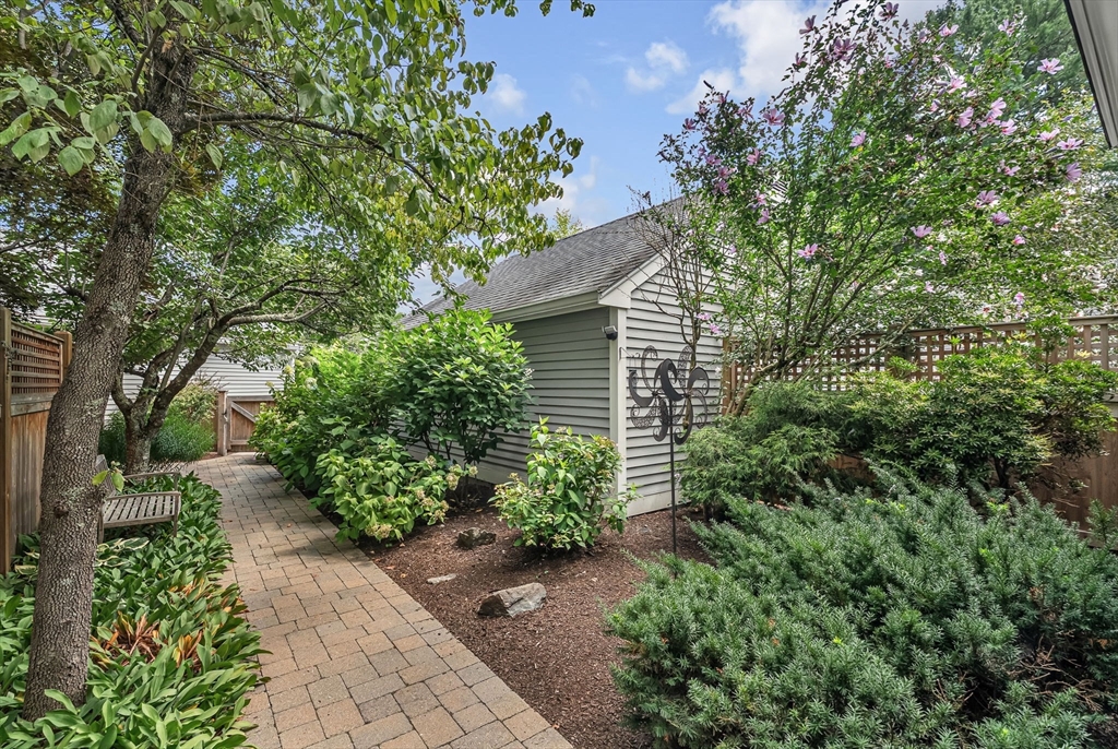 91 Hillside Dr # 91