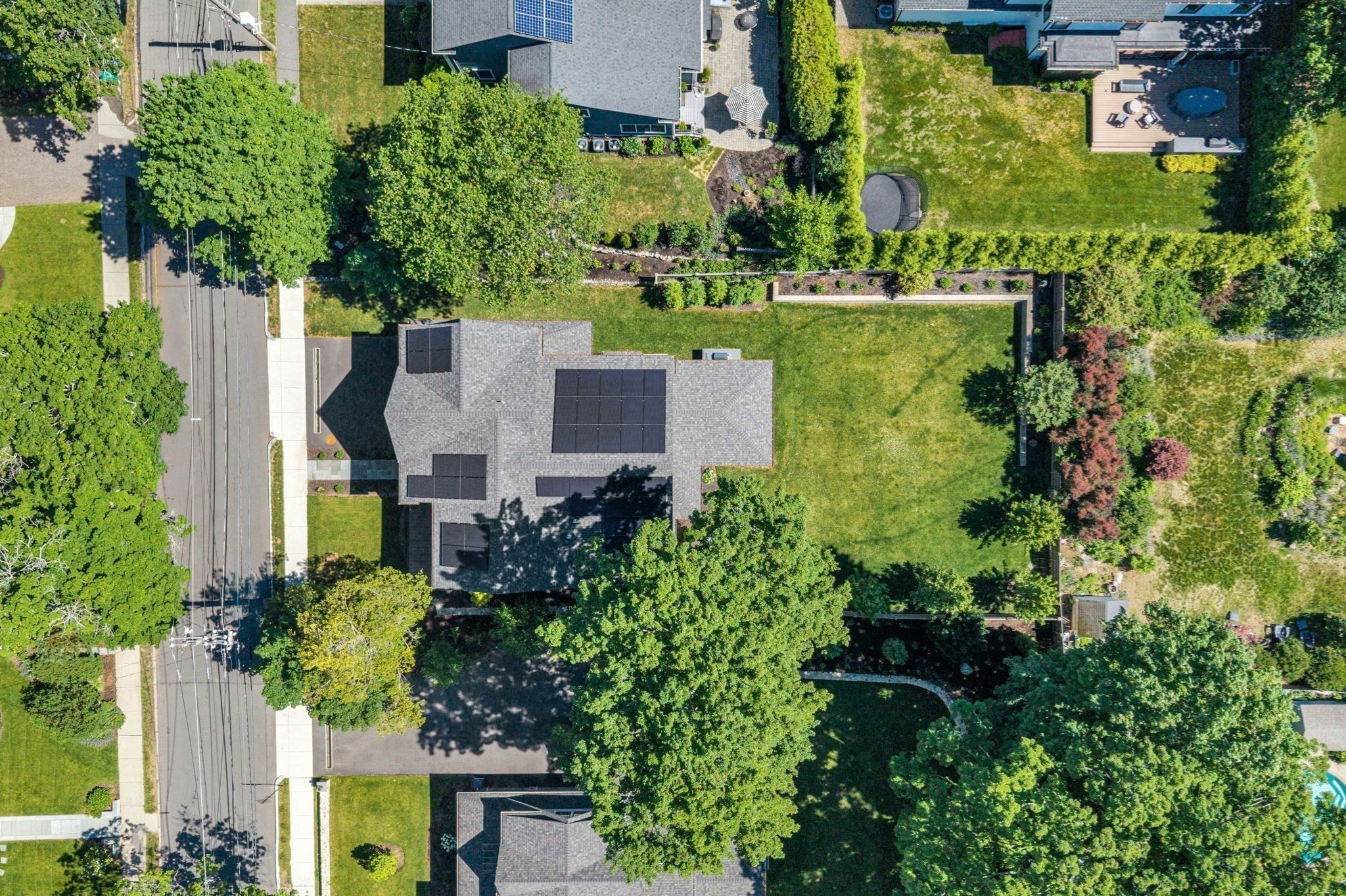 98 Beethoven Ave