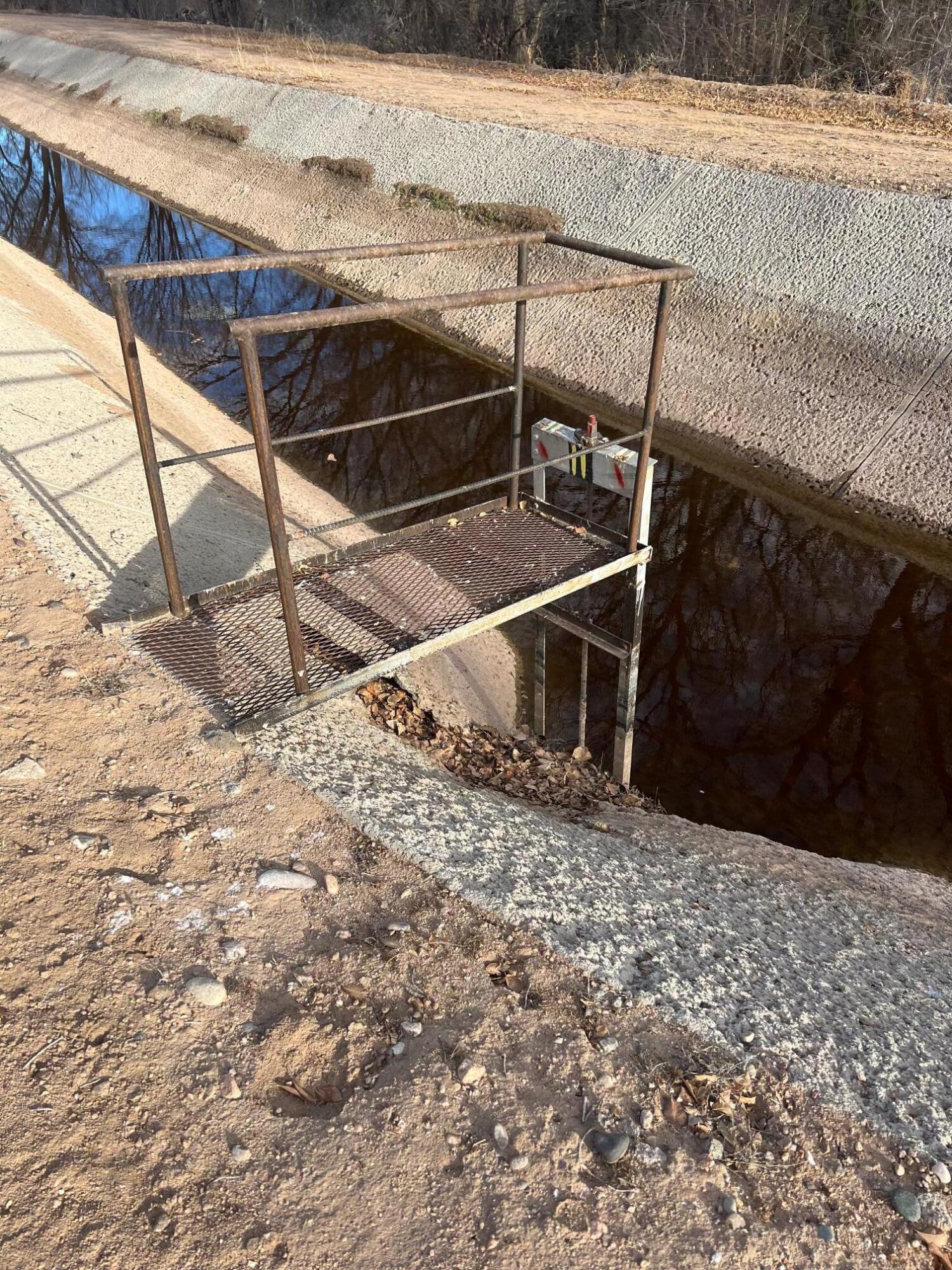 0000 Cochiti E Side Main Canal