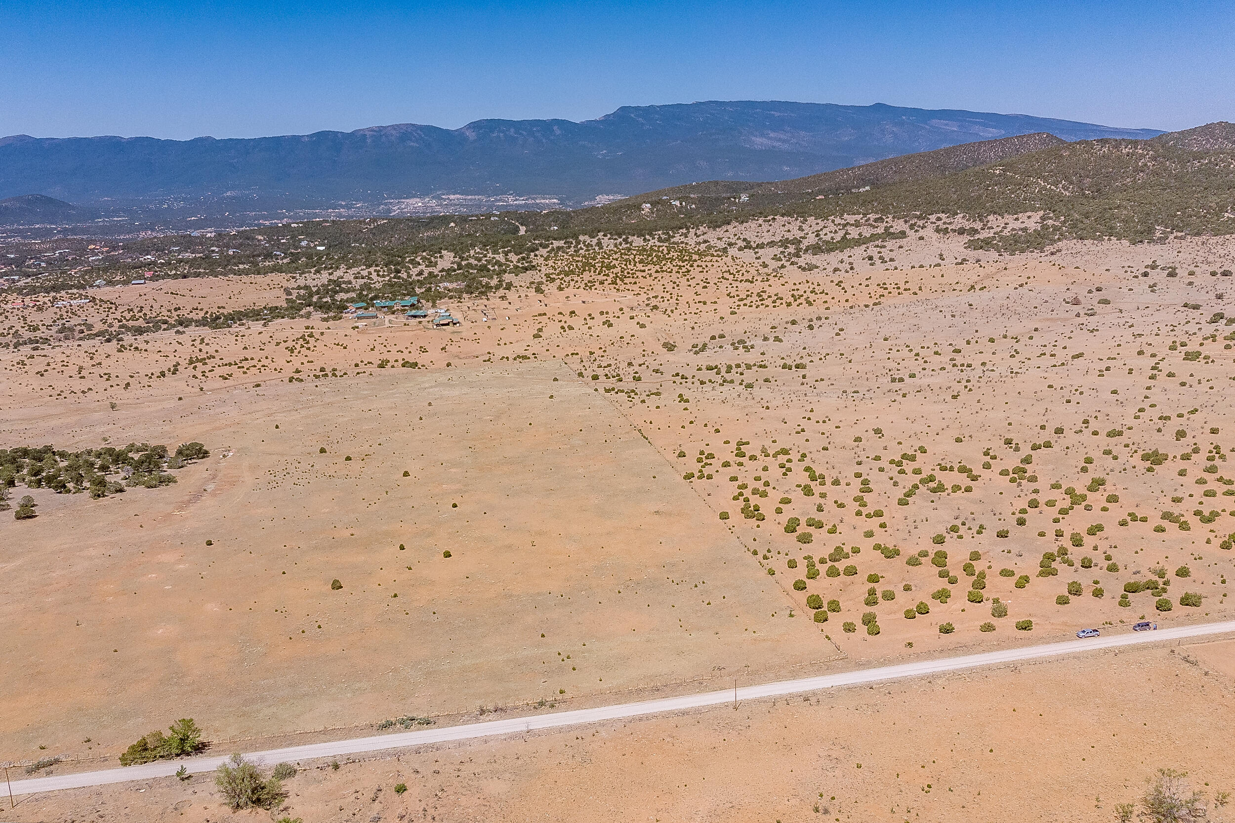 201 Entranosa/LT 5 Road