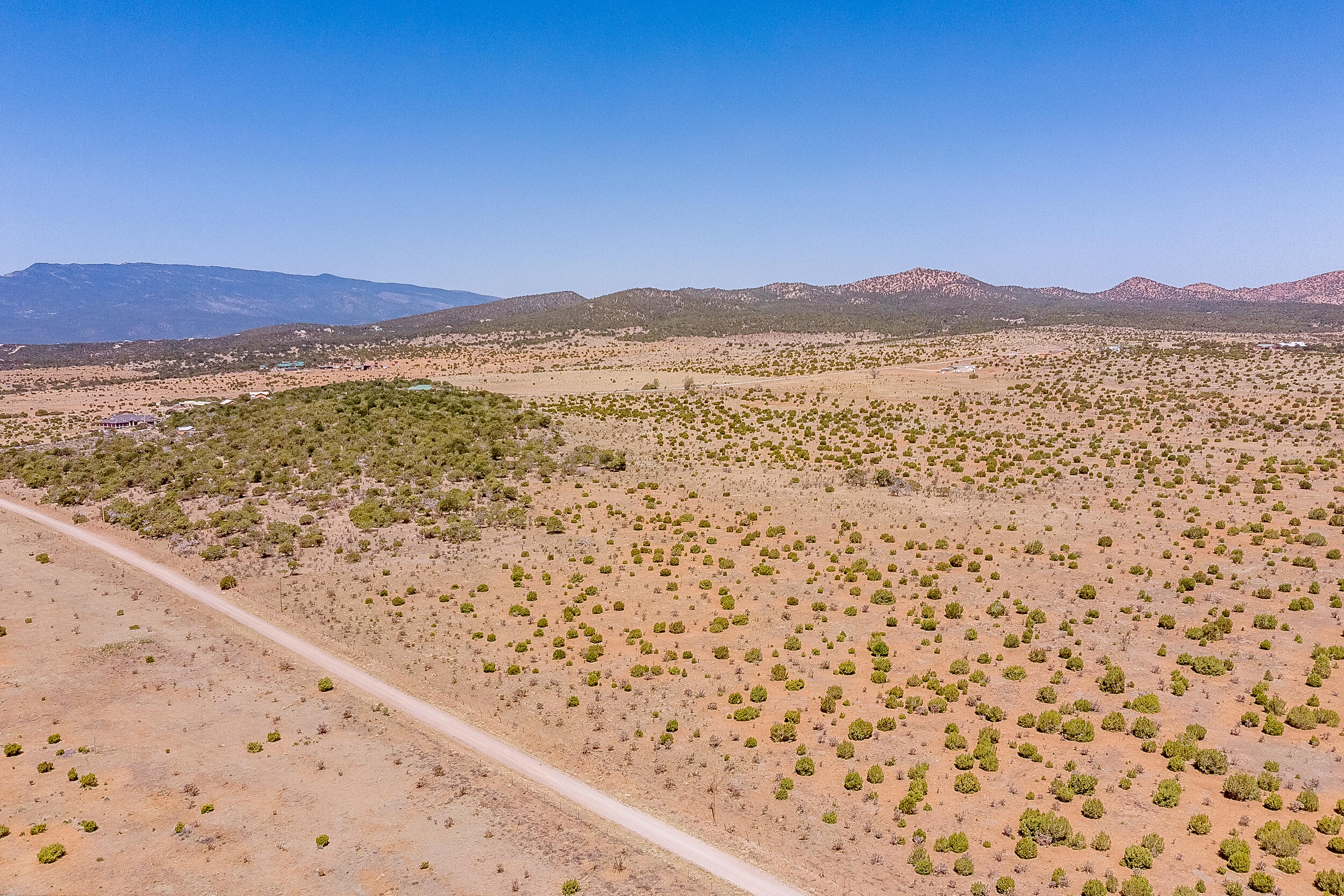 201 Entranosa/ E 1/2 Nw 1/4 Road