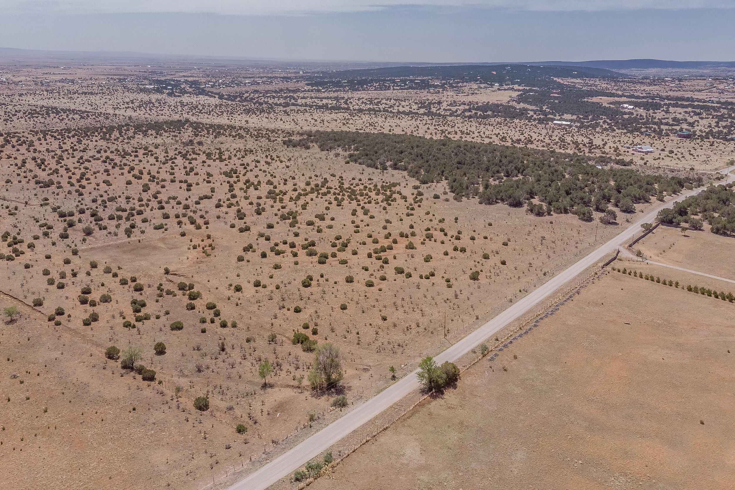201 Entranosa/ E 1/2 Nw 1/4 Road