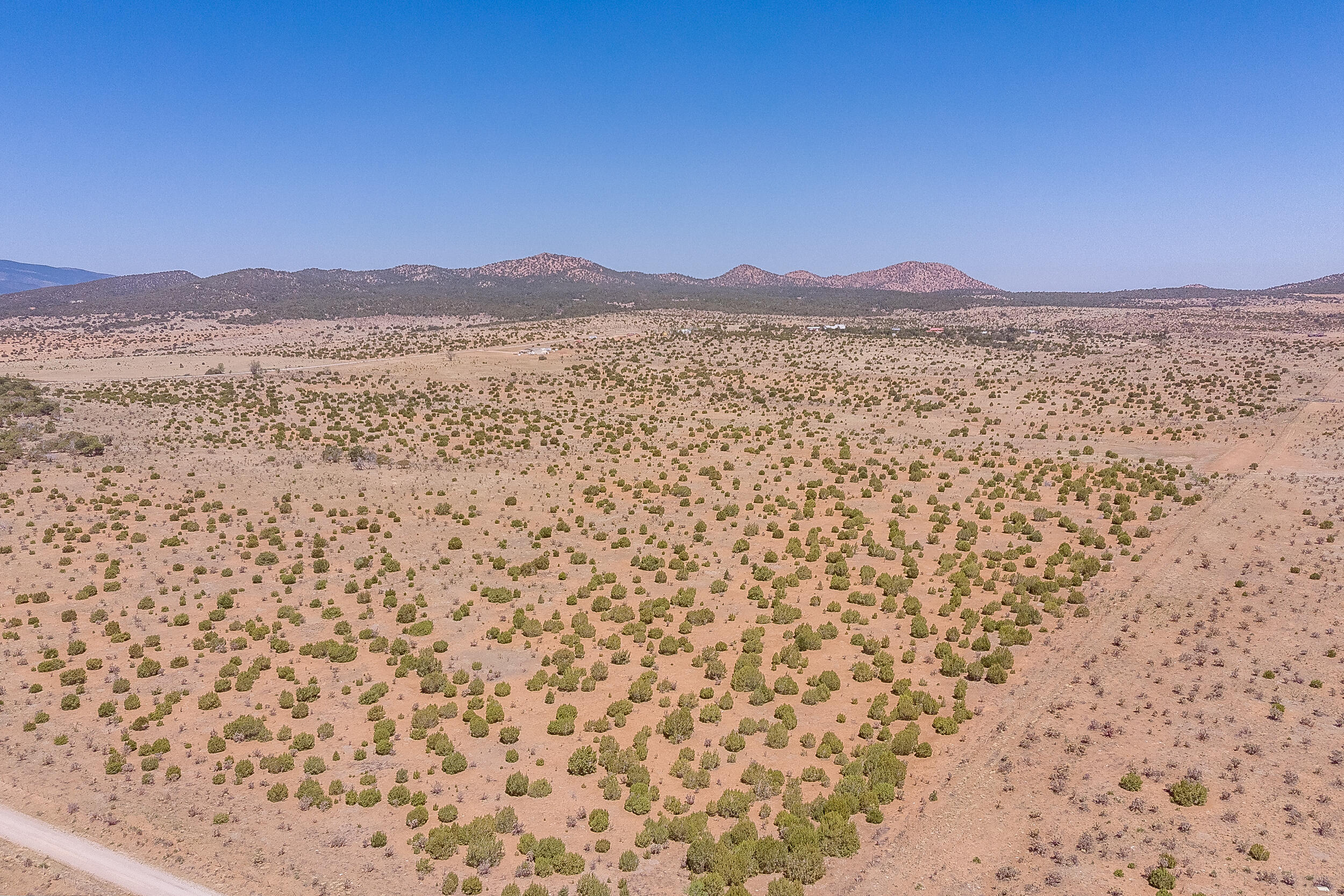 201 Entranosa/ E 1/2 Nw 1/4 Road