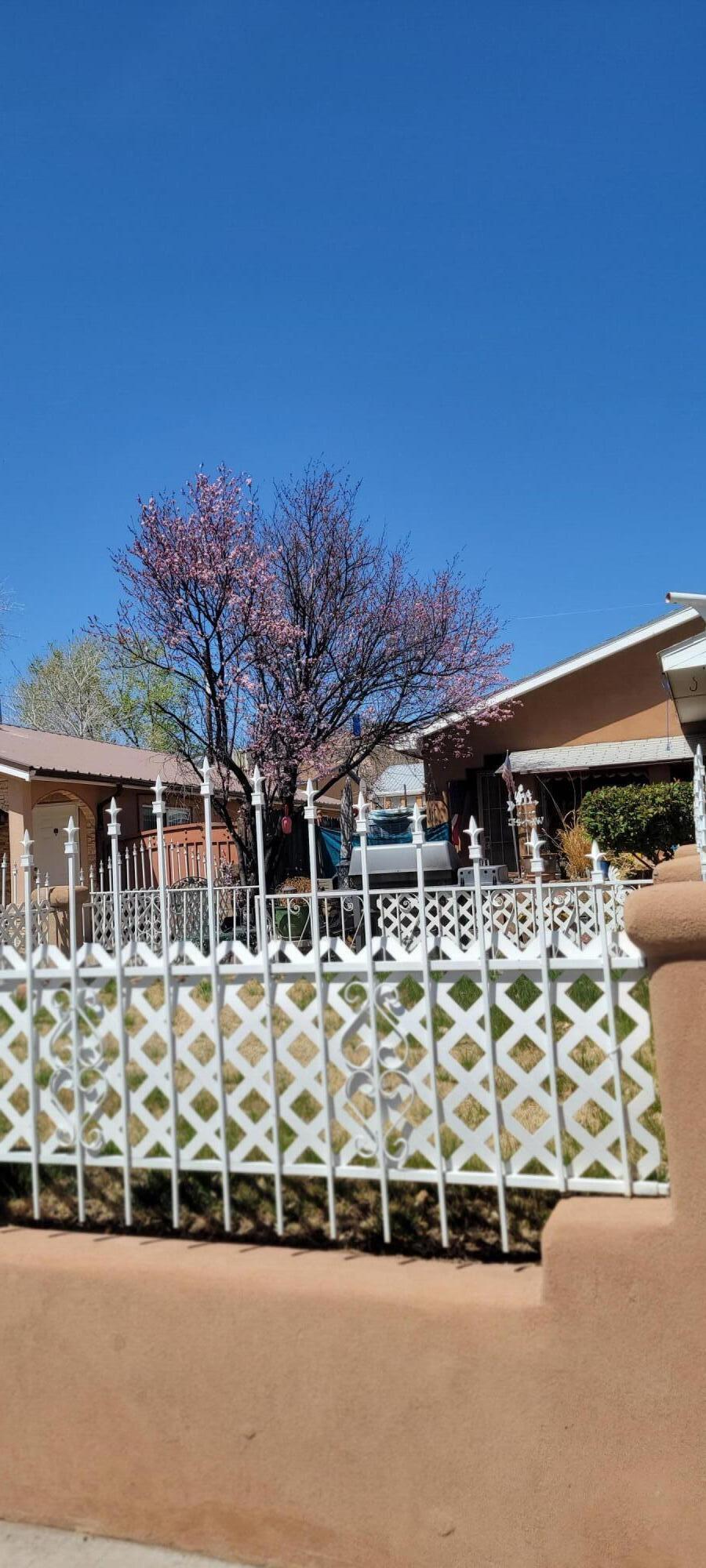 5029 Valle Del Sol Road NW