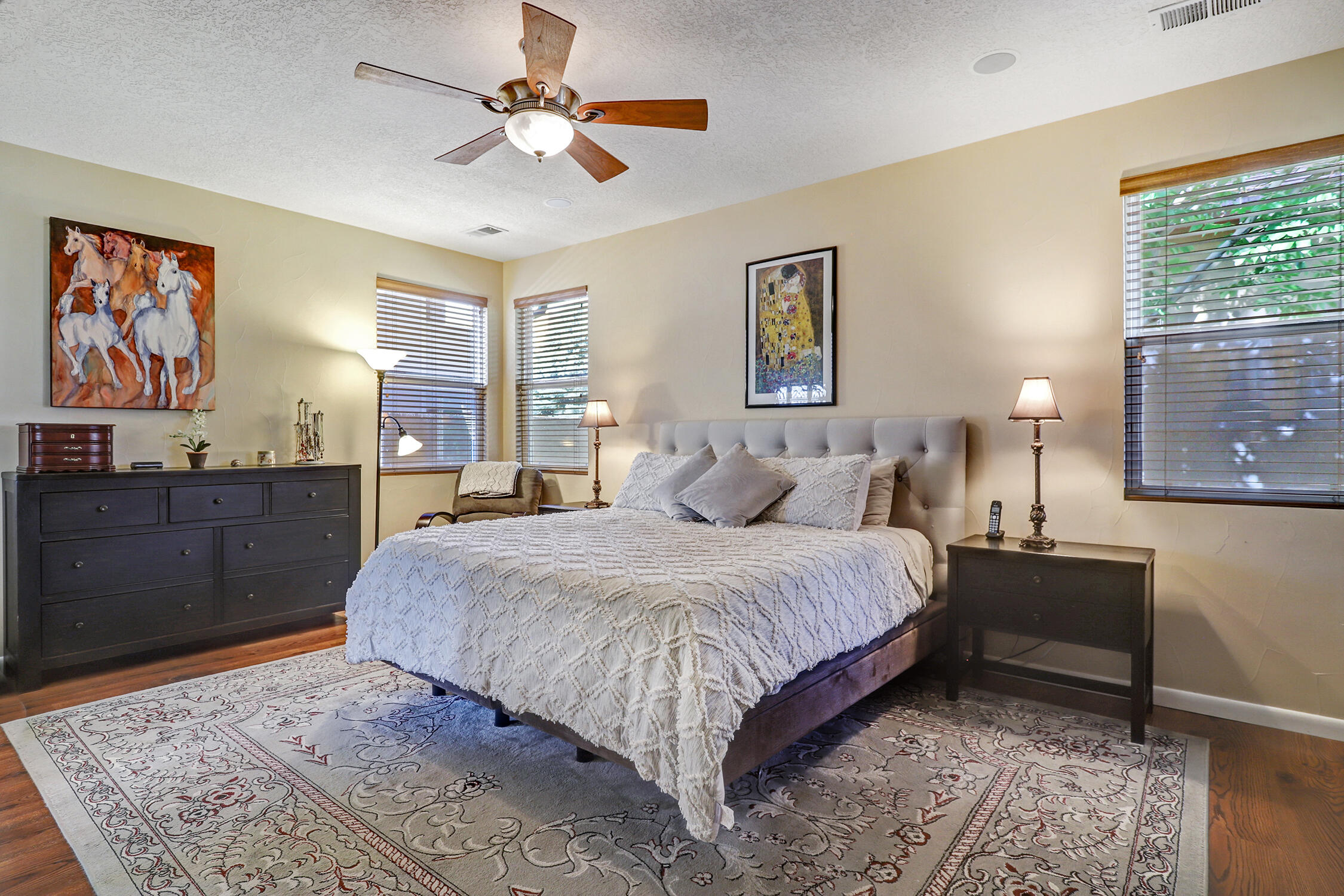 6119 Whiteman Drive NW