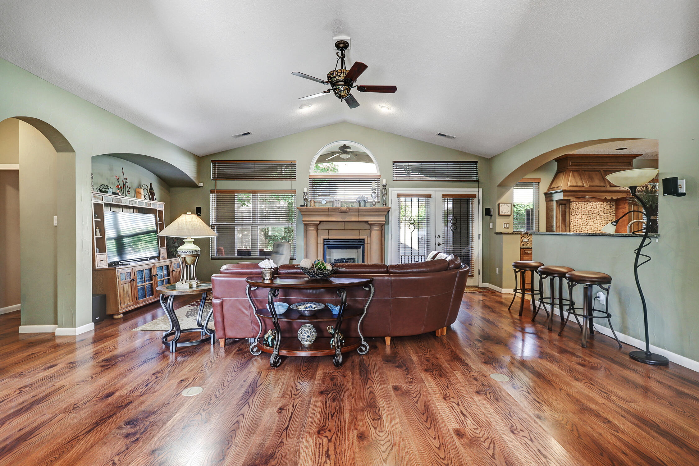 6119 Whiteman Drive NW