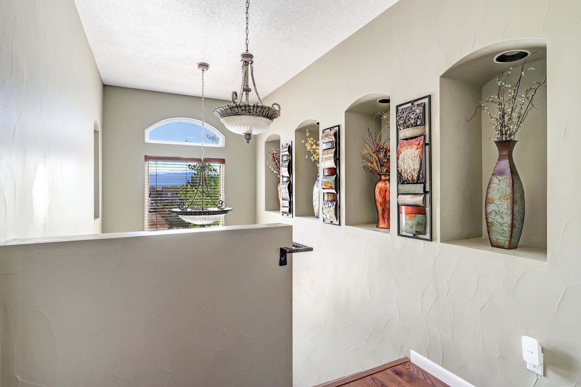 6119 Whiteman Drive NW