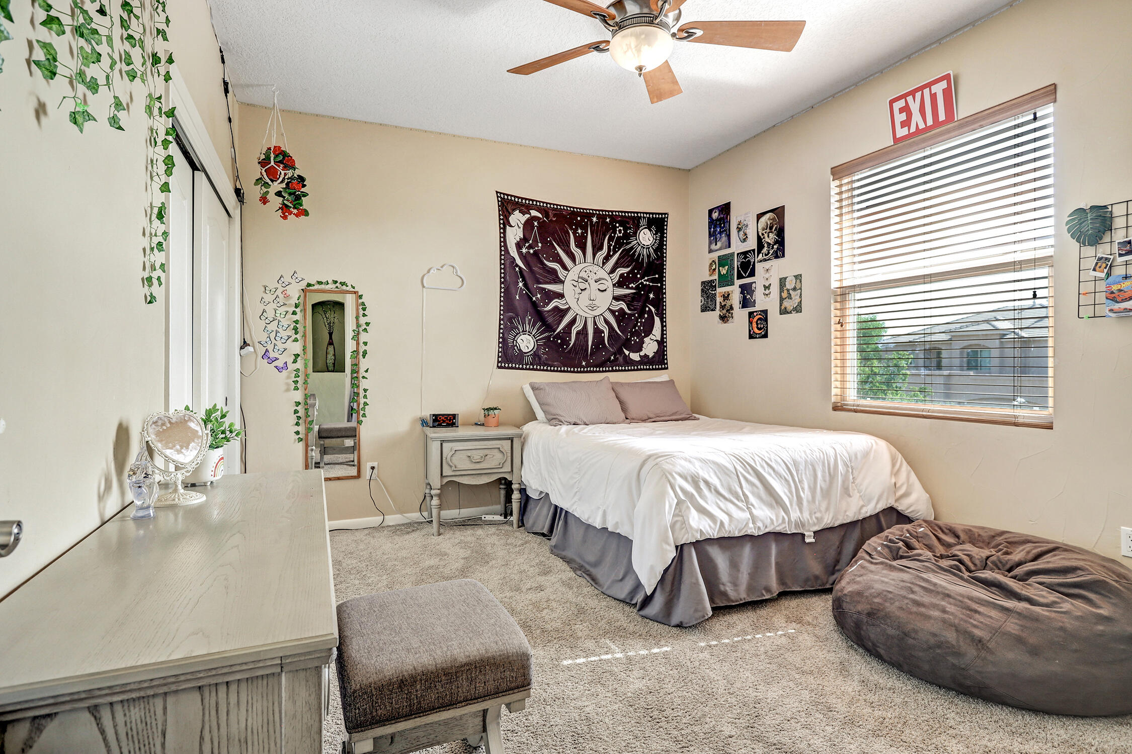 6119 Whiteman Drive NW