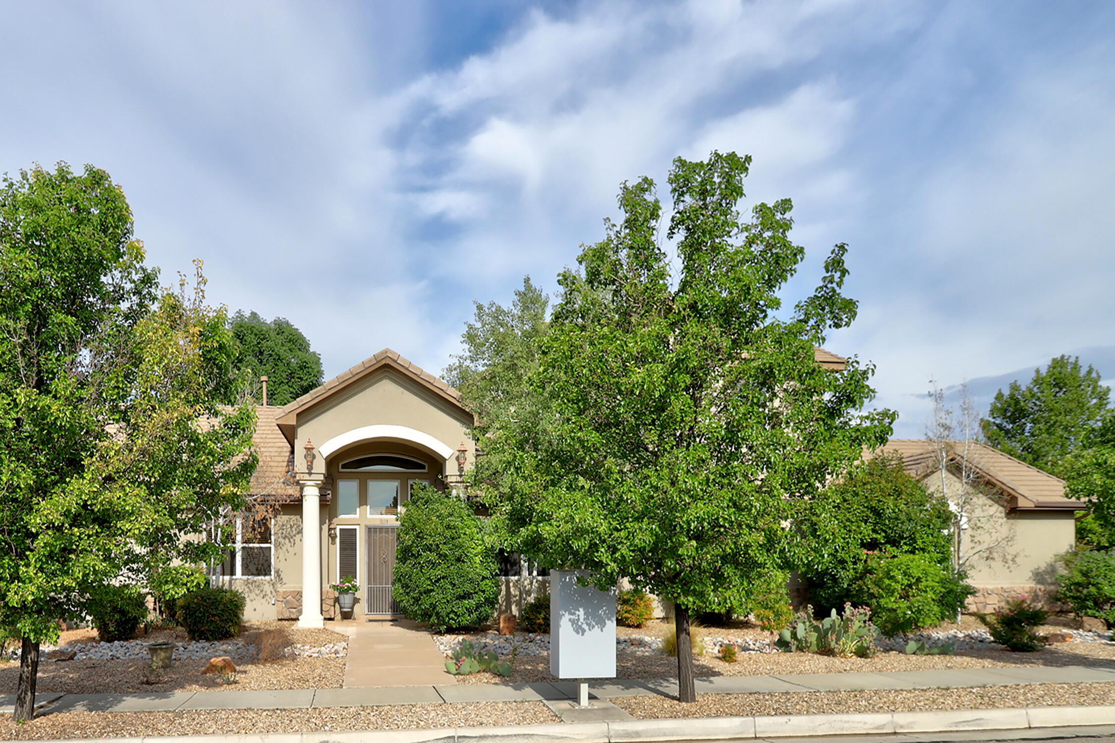 6119 Whiteman Drive NW