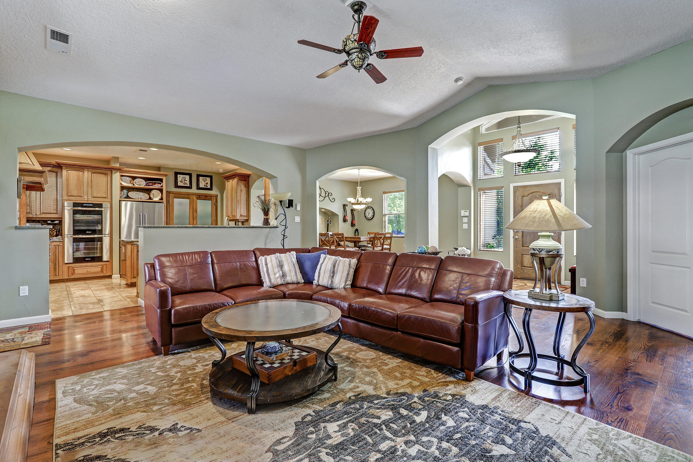 6119 Whiteman Drive NW