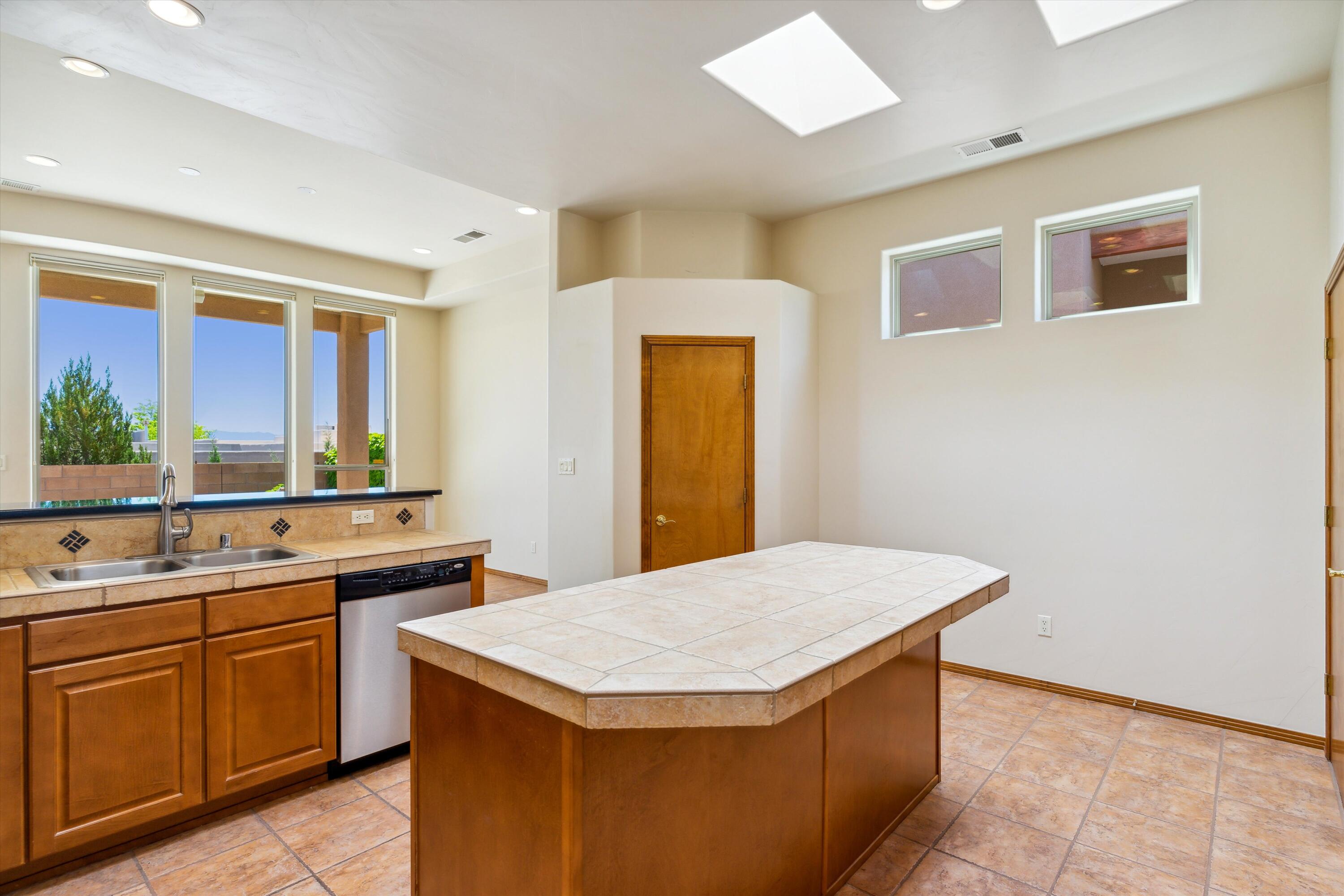 4636 Mi Cordelia Drive NW