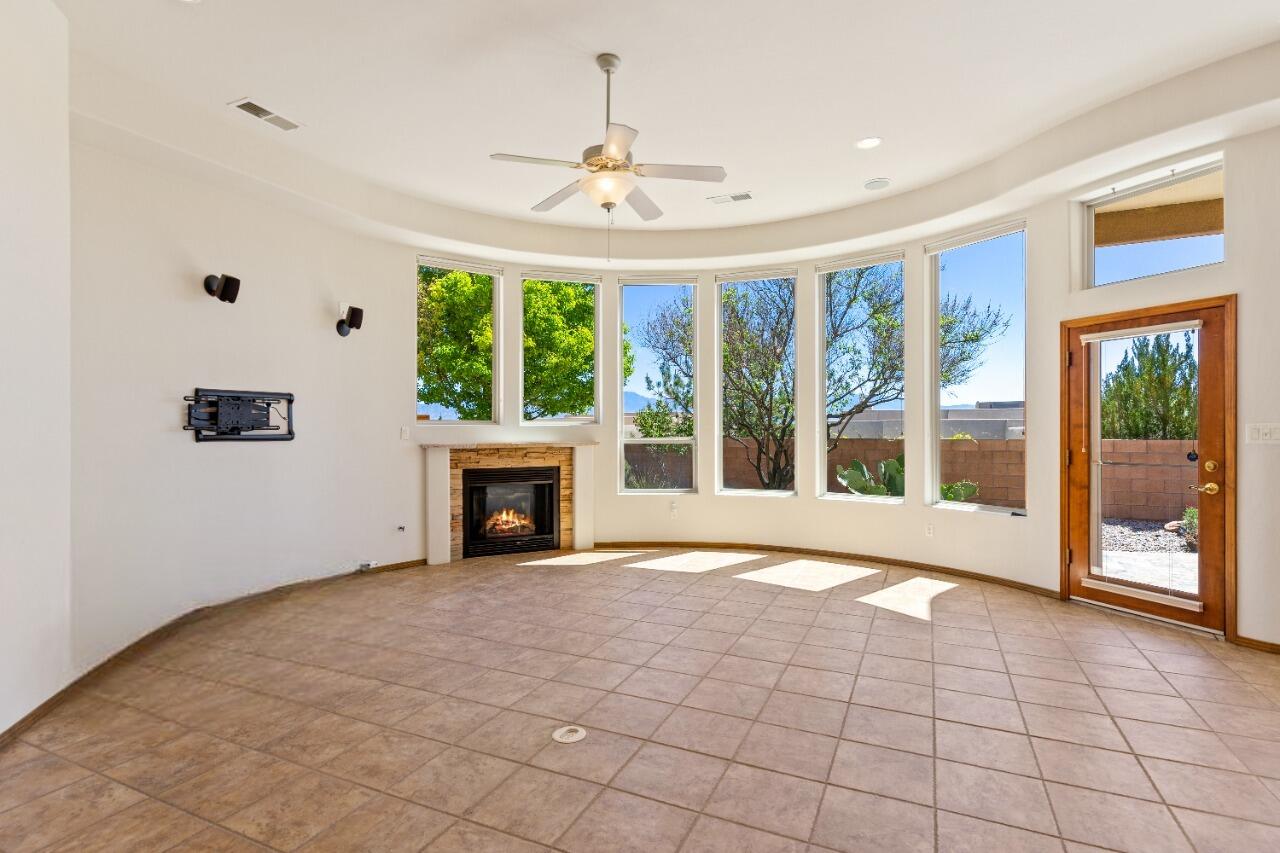 4636 Mi Cordelia Drive NW