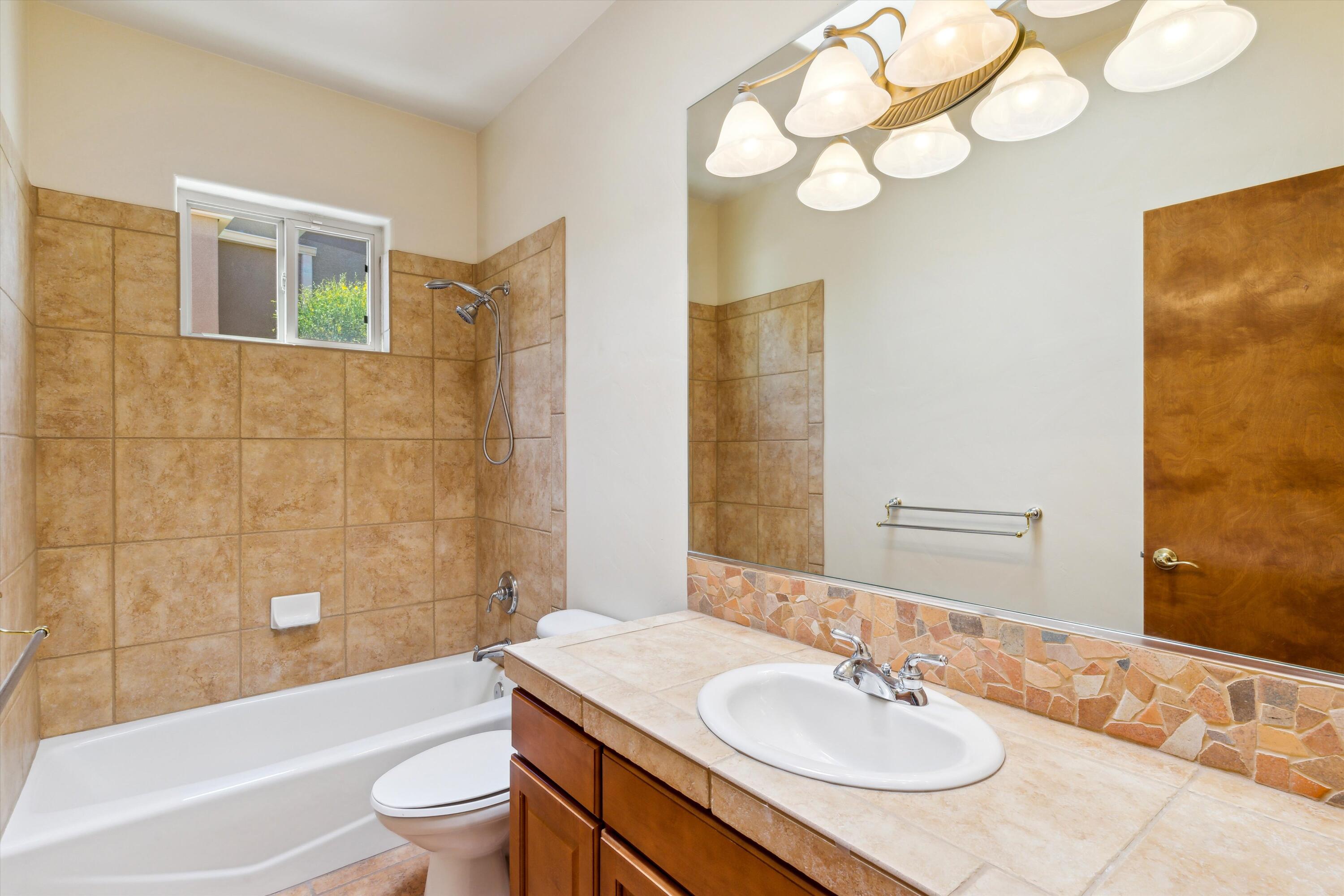 4636 Mi Cordelia Drive NW