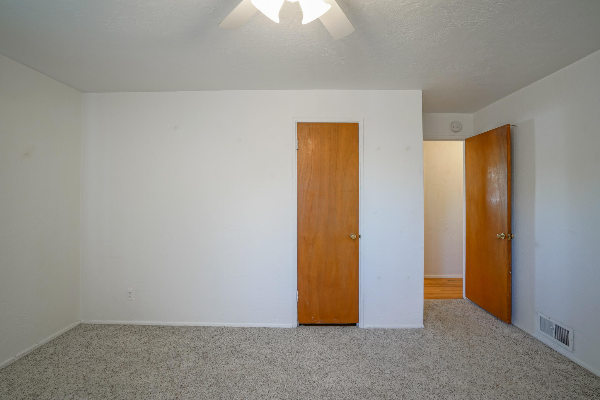 717 Alvarado Drive SE