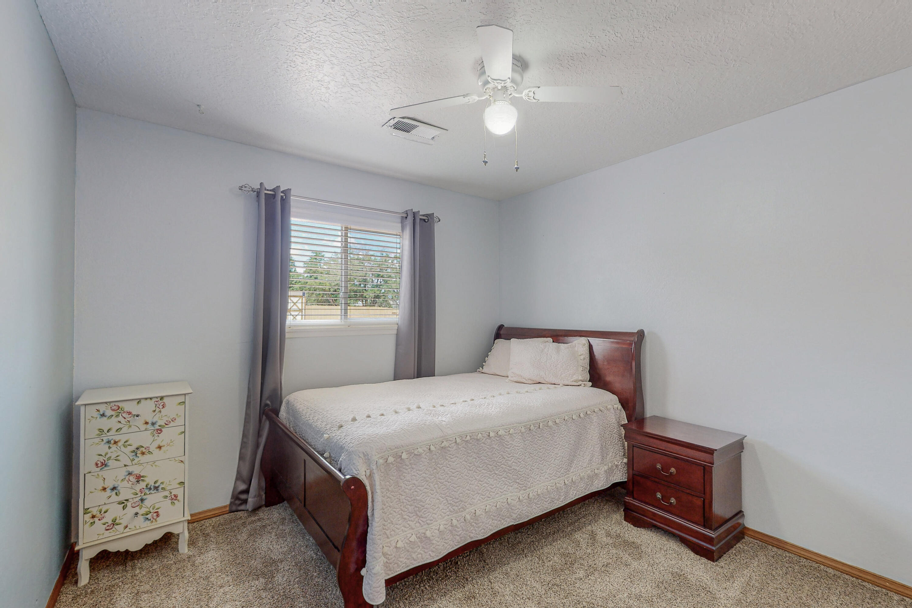 10620 Andrea Circle NW