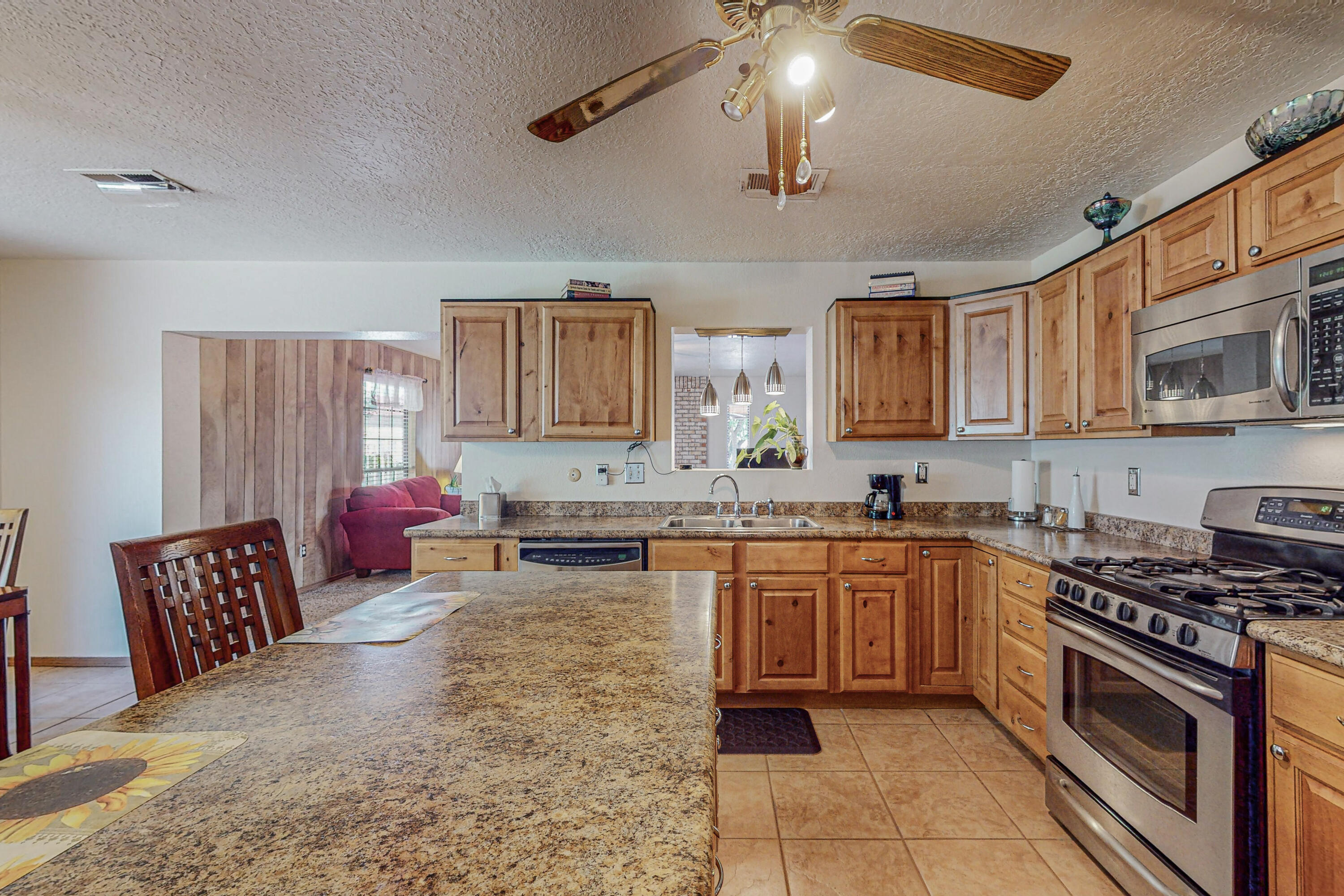 10620 Andrea Circle NW