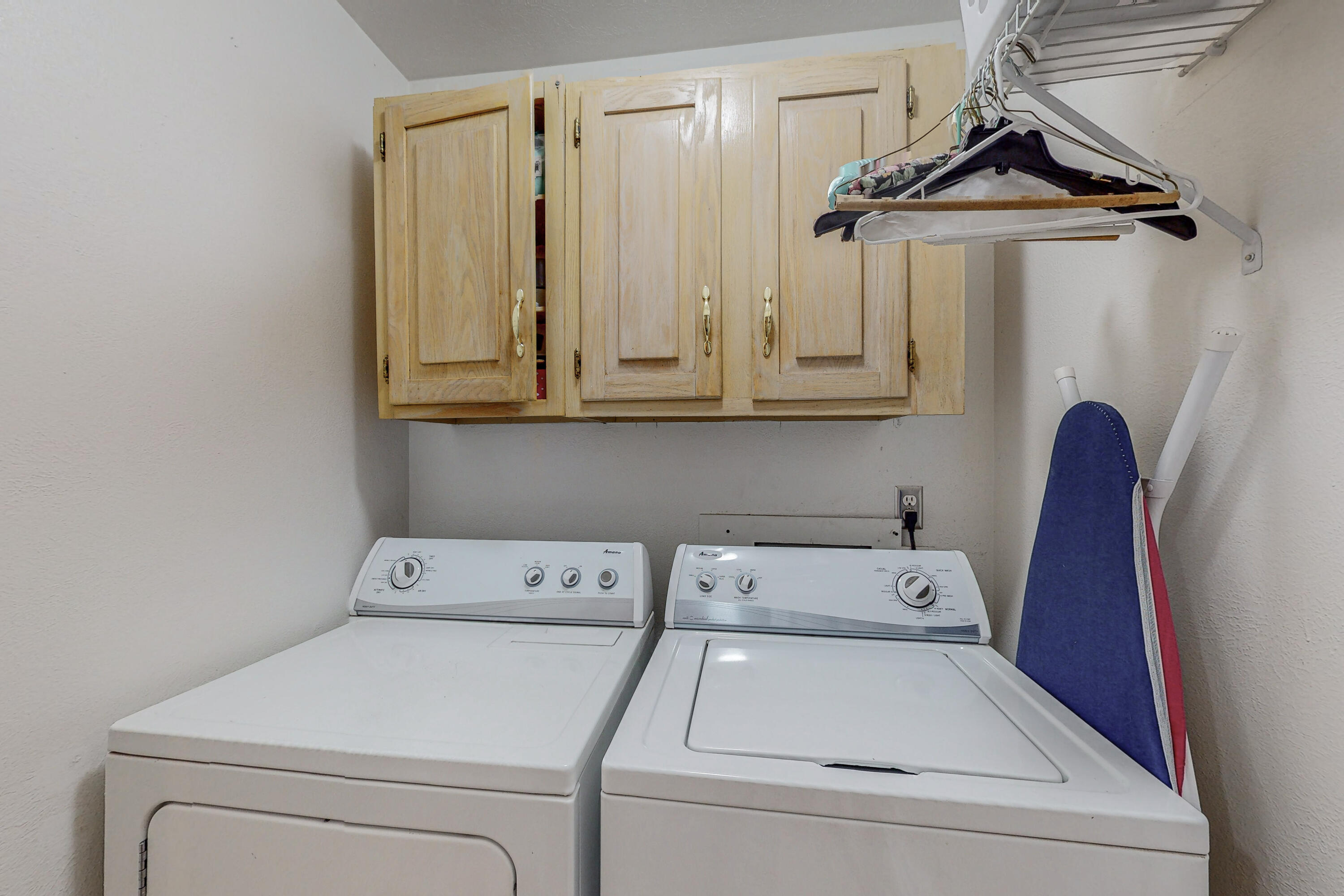 10620 Andrea Circle NW