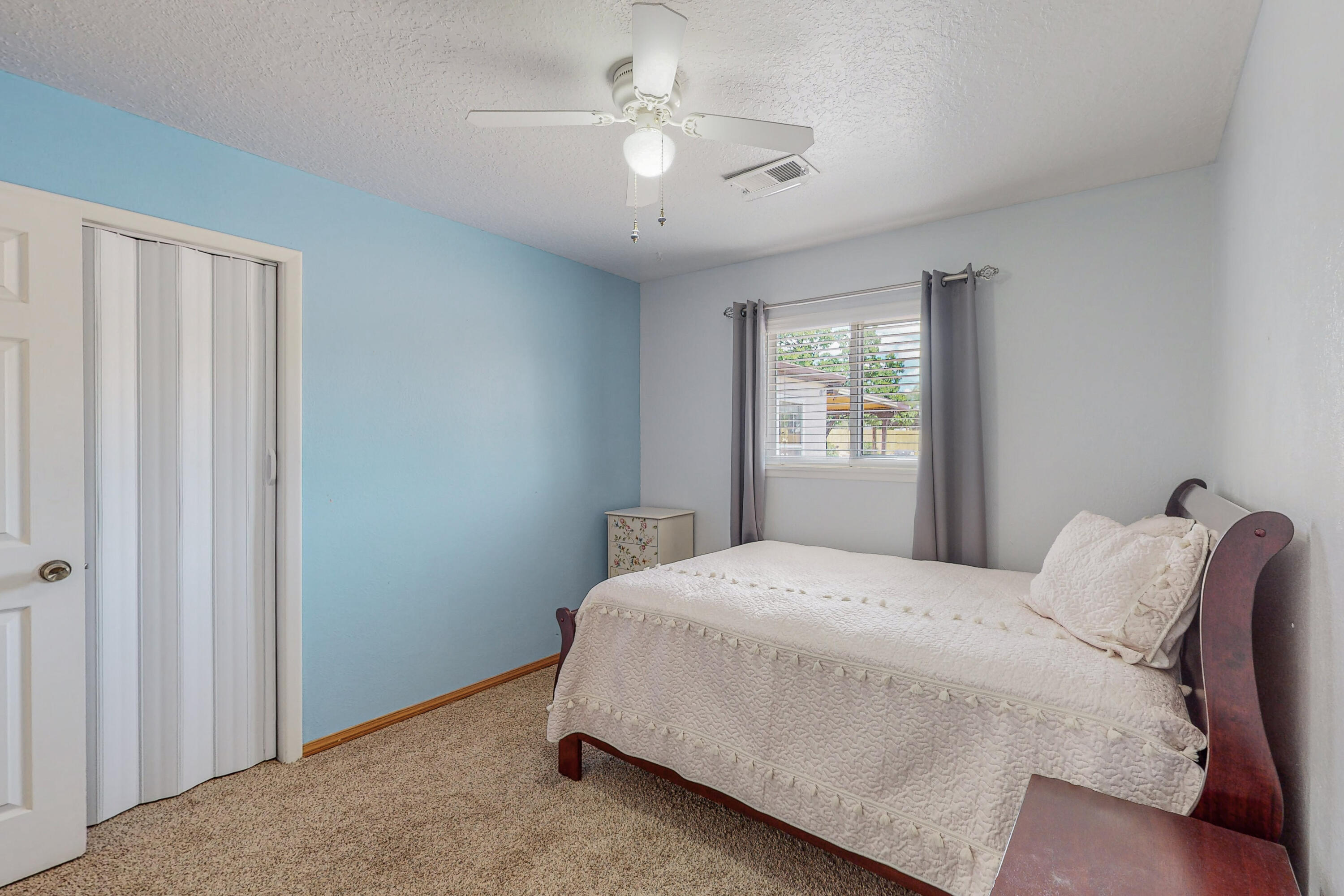 10620 Andrea Circle NW