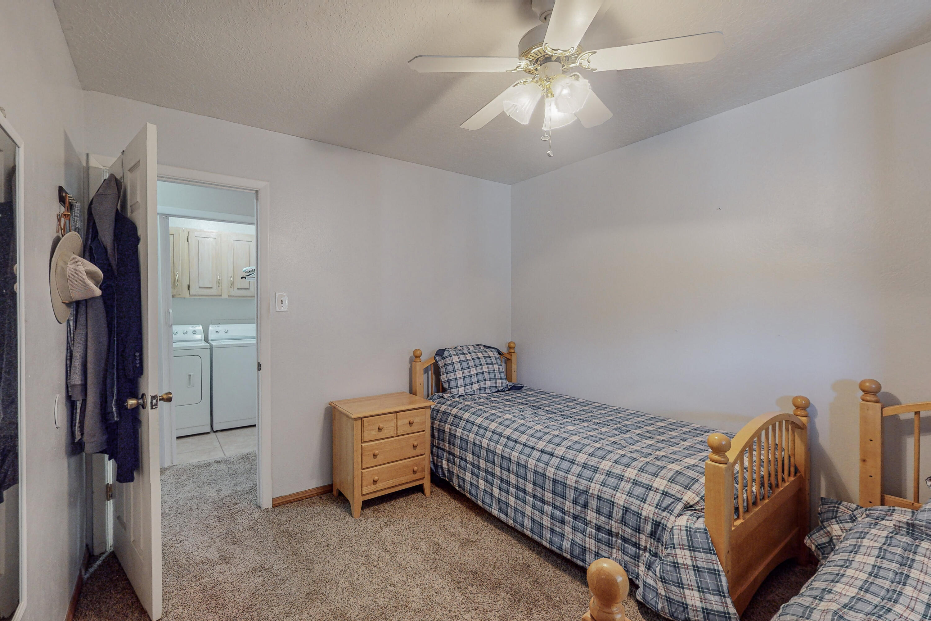 10620 Andrea Circle NW