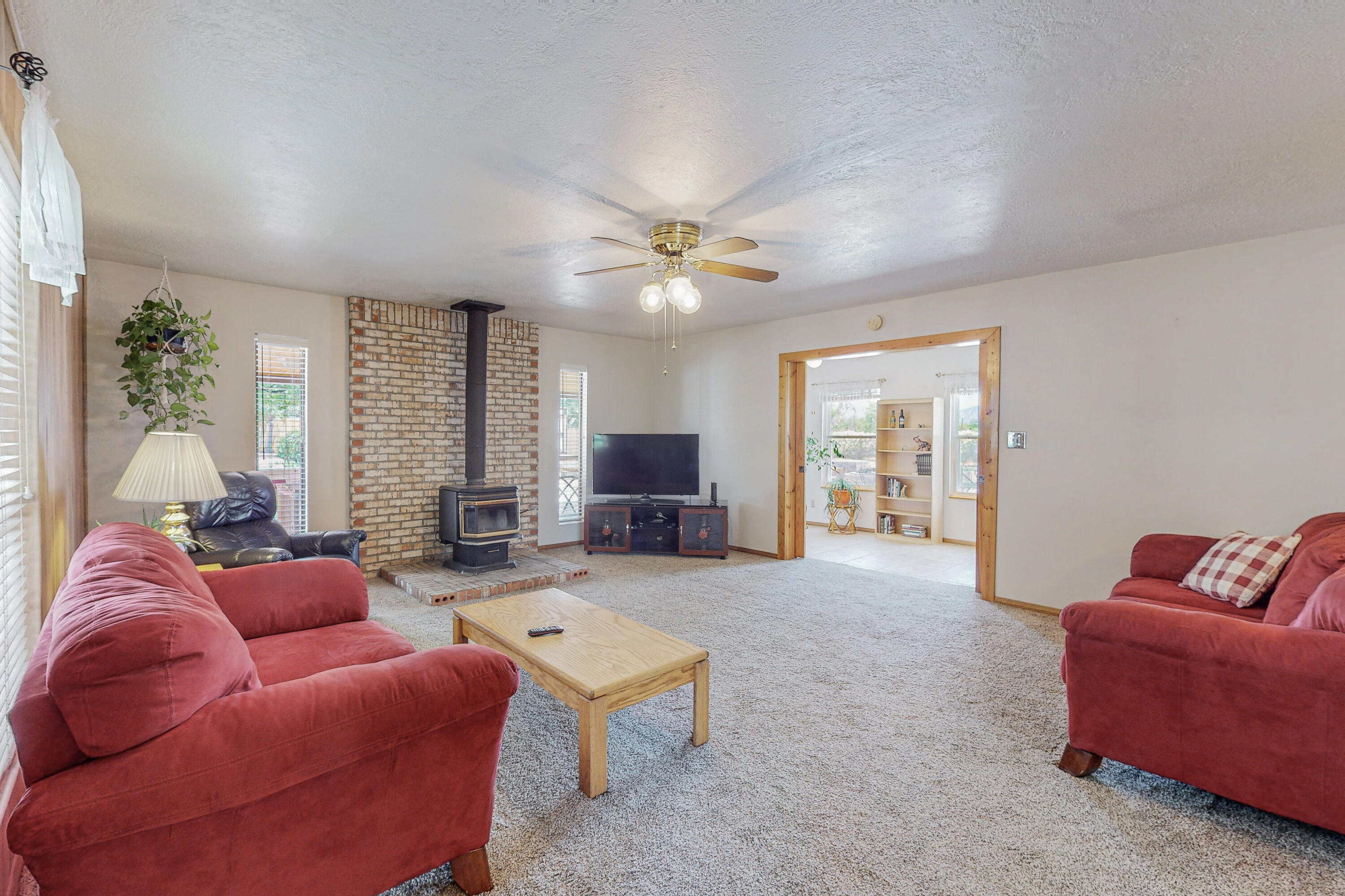 10620 Andrea Circle NW