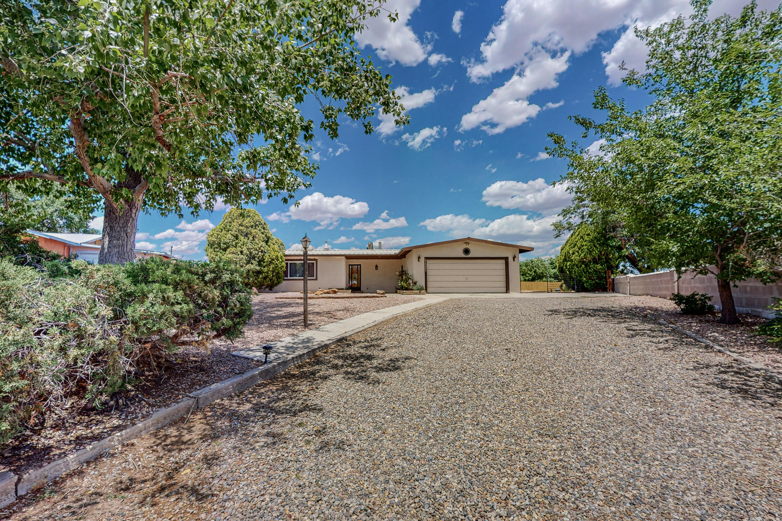 10620 Andrea Circle NW