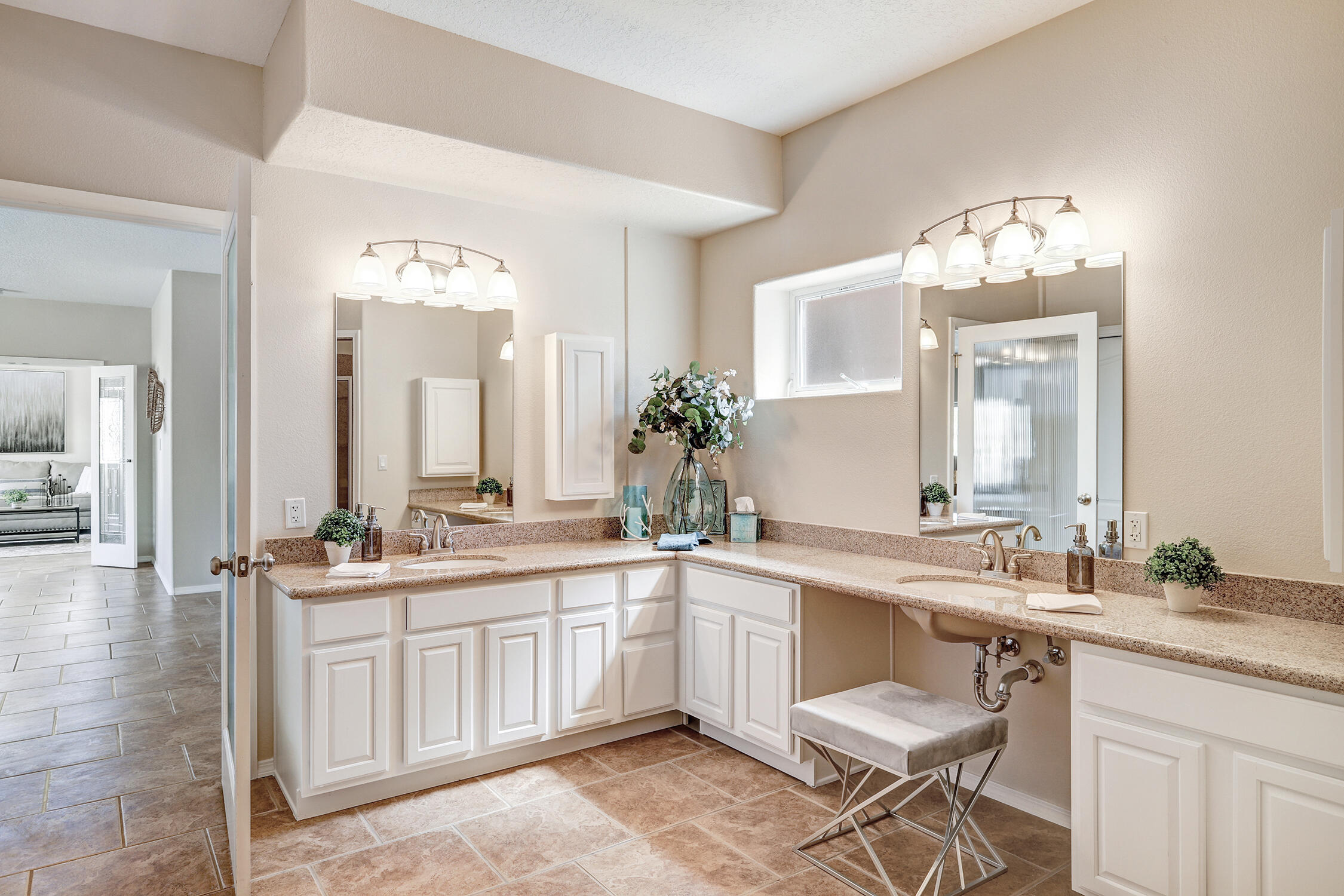 6520 Pasilla Road NE