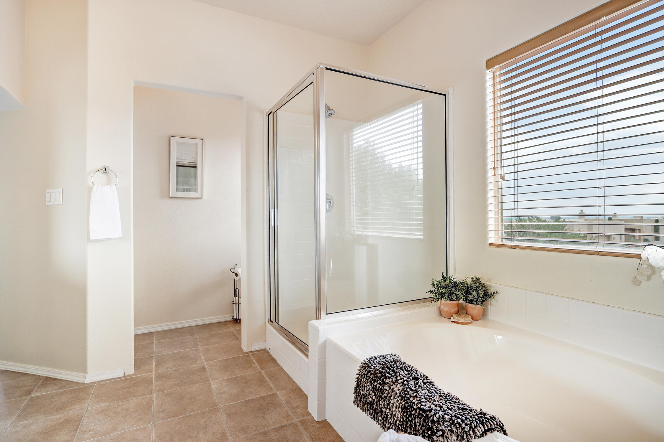 6520 Pasilla Road NE