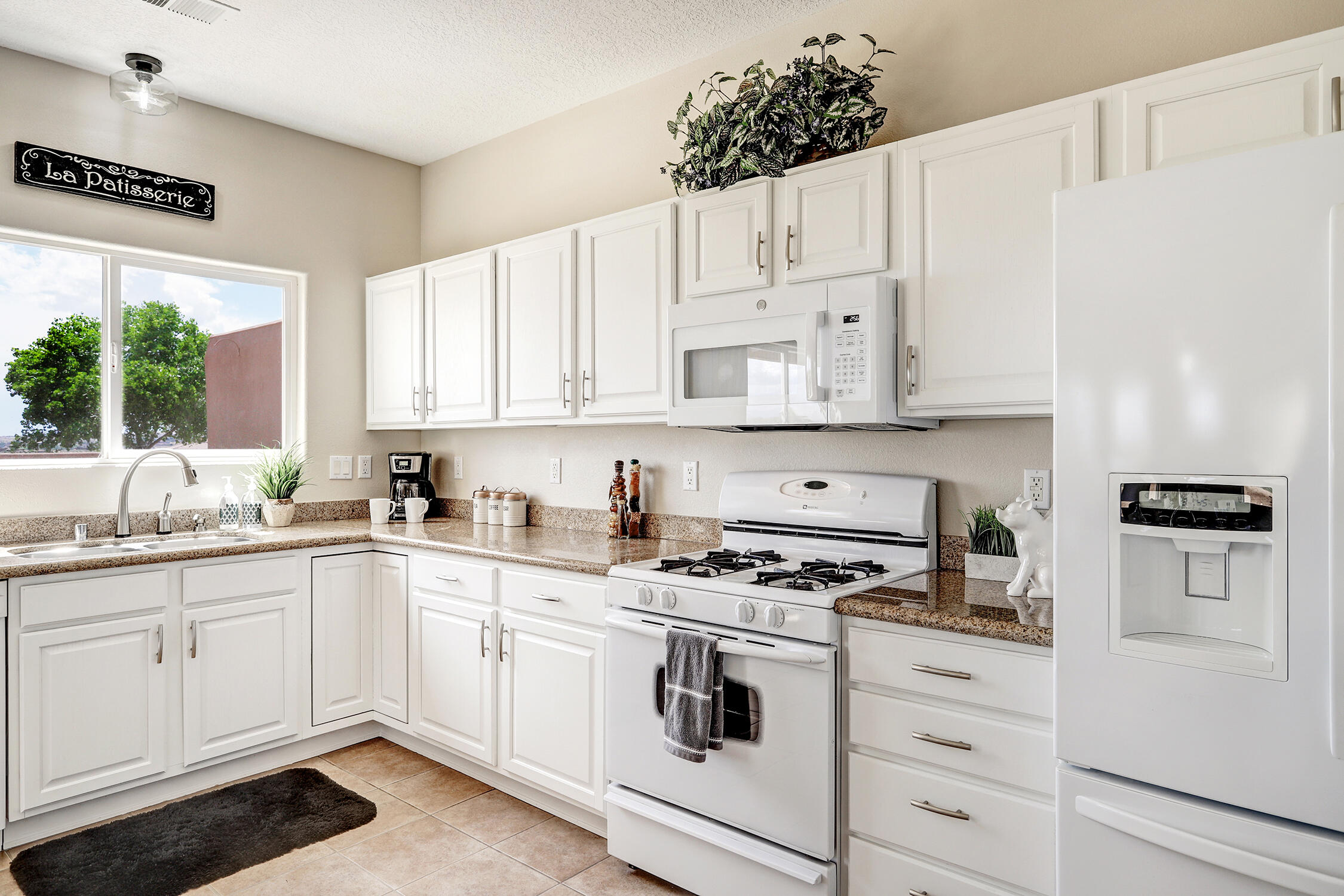 6520 Pasilla Road NE