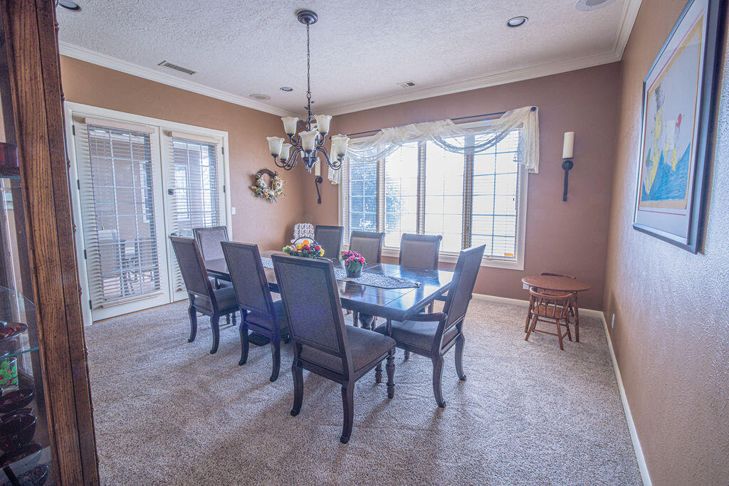 8320 Calle Petirrojo NW